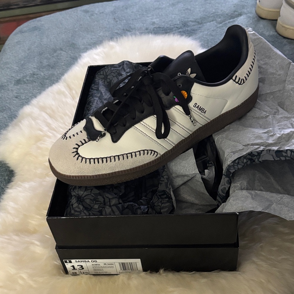 Adidas Samba OG Men's Black and White Sneakers